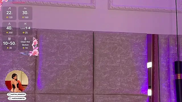 Snapshot of Martina-Roberts- chatting on 10.22.25 Martina-Roberts- online show from 10.22.25