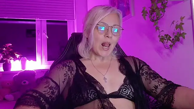 Linsy Kim online show from 03.01.26