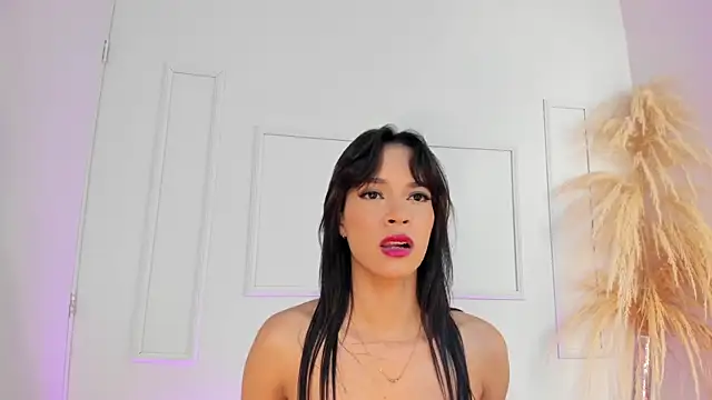 Snapshot of CathMellow chatting on 10.09.25 CathMellow online show from 10.09.25