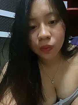 Snapshot of maianhcute chatting on 09.27.25 maianhcute online show from 09.27.25