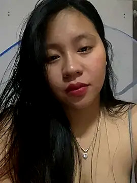 Snapshot of maianhcute chatting on 10.02.25 maianhcute online show from 10.02.25