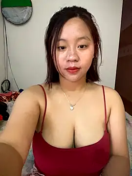 Snapshot of maianhcute chatting on 10.25.25 maianhcute online show from 10.25.25