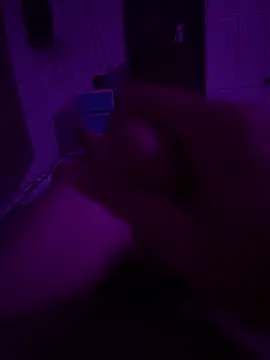 Snapshot of Tonymontana10s chatting on 12.05.25 Tonymontana10s online show from 12.05.25