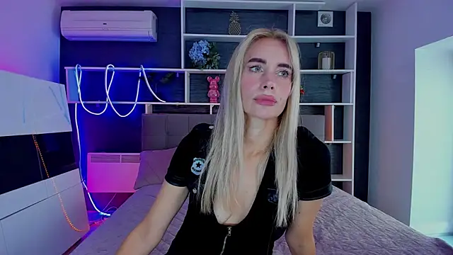 SabrinaSharm online show from 10.14.25