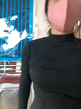 Snapshot of Clara8899 chatting on 10.27.25 Clara8899 online show from 10.27.25