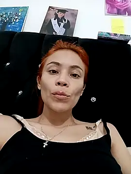 dulcelatin21 online show from 09.15.25