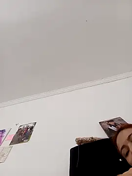 dulcelatin21 online show from 10.17.25