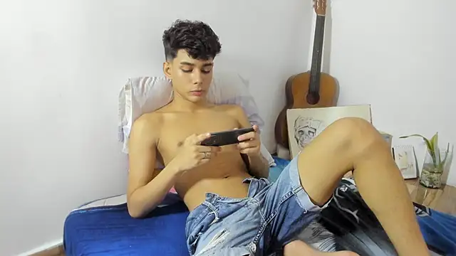 AliottTwink online show from 09.14.25