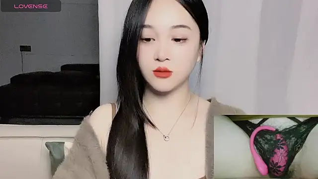 woaiqinqin online show from 12.18.25