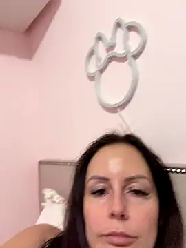 Snapshot of nightingale27 chatting on 11.29.25 nightingale27 online show from 11.29.25