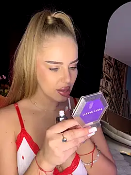 AubrieleRouj1 online show from 11.14.25