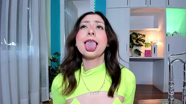 Snapshot of MilenaCrown chatting on 02.03.26 MilenaCrown online show from 02.03.26