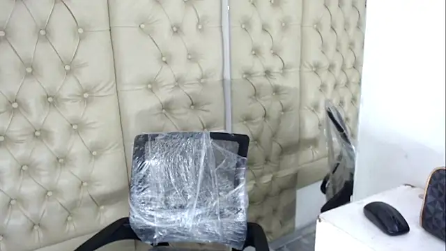 Snapshot of JessicaHott01 chatting on 02.23.26 JessicaHott01 online show from 02.23.26