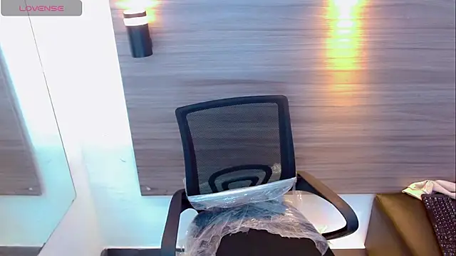 Snapshot of JessicaHott01 chatting on 03.29.26 JessicaHott01 online show from 03.29.26