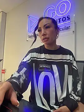 Sarahlove 90 online show from 01.17.26