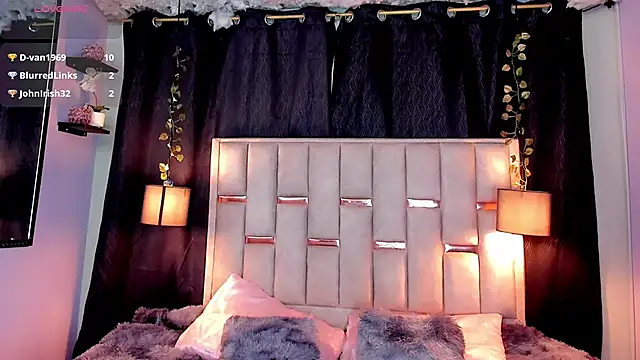 Snapshot of melody-rouss chatting on 10.03.25 melody-rouss online show from 10.03.25