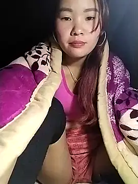 Snapshot of lylylove chatting on 01.18.26 lylylove online show from 01.18.26