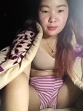 Snapshot of lylylove chatting on 02.11.26 lylylove online show from 02.11.26