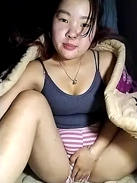 Snapshot of lylylove chatting on 02.17.26 lylylove online show from 02.17.26