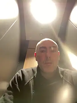 Snapshot of Richmcgee chatting on 03.06.26 Richmcgee online show from 03.06.26