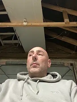 Snapshot of Richmcgee chatting on 03.21.26 Richmcgee online show from 03.21.26