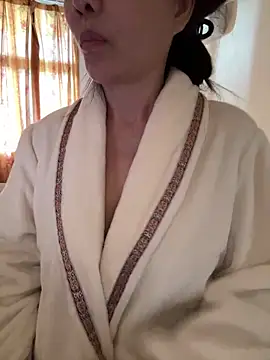 xiiuuff18 online show from 11.22.25