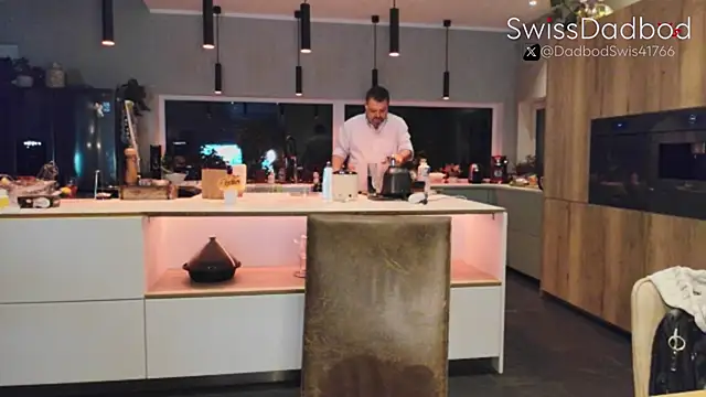 SwissDadbod online show from 09.12.25