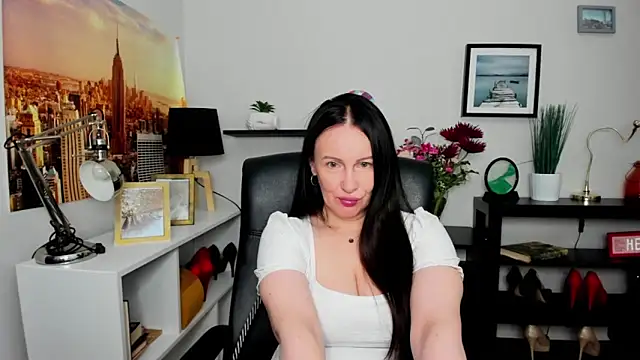 Snapshot of Velvet_Jasmine chatting on 09.16.25 Velvet Jasmine online show from 09.16.25