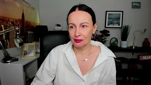 Snapshot of Velvet_Jasmine chatting on 09.20.25 Velvet Jasmine online show from 09.20.25