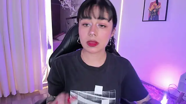 flower smith  online show from 04.19.26