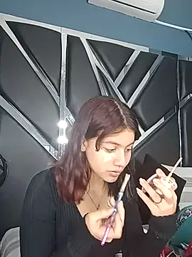 Julieth brown  online show from 09.19.25