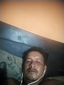 colombiano198720 online show from 10.02.25