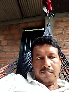 colombiano198720 online show from 12.16.25