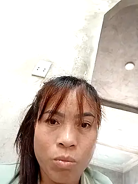 Maymay0033 online show from 10.17.25