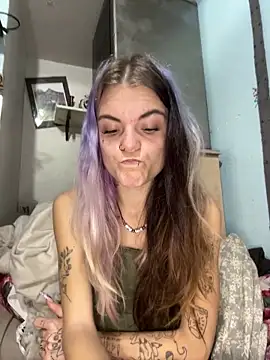 ittybittymeryssa online show from 12.17.25