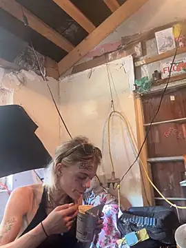 ittybittymeryssa online show from 04.29.26