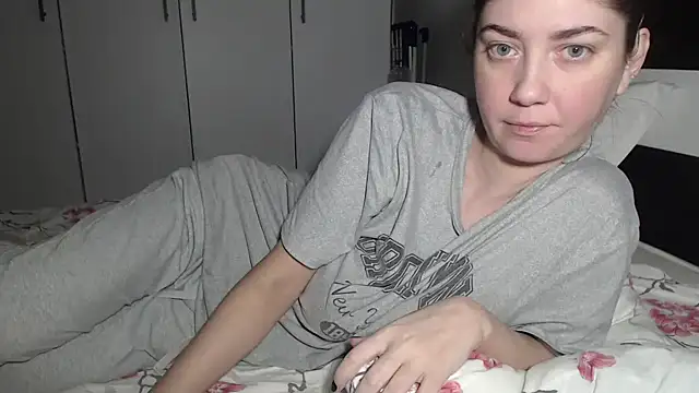 petite danielle online show from 02.01.26