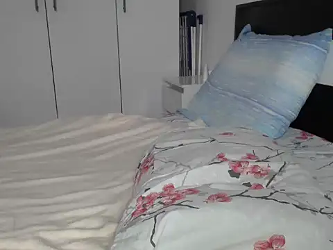 petite danielle online show from 02.09.26