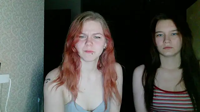 Snapshot of Poppy_sun chatting on 10.13.25 Poppy sun online show from 10.13.25