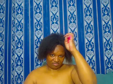 JUICEYLIPS333 online show from 11.06.25