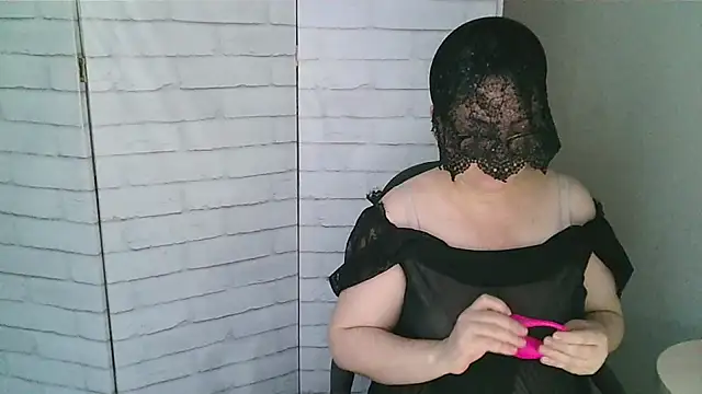 Helen xi  online show from 12.17.25