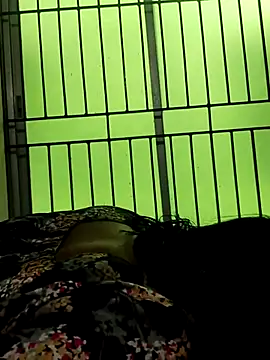 Snapshot of humtum2254 chatting on 11.30.25 humtum2254 online show from 11.30.25