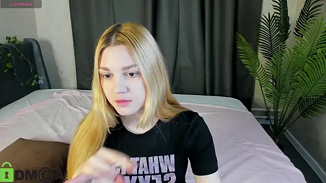 Sylvia Ortiz online show from 11.07.25