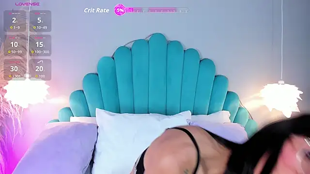 Snapshot of AlassiaHocthner chatting on 11.22.25 AlassiaHocthner online show from 11.22.25