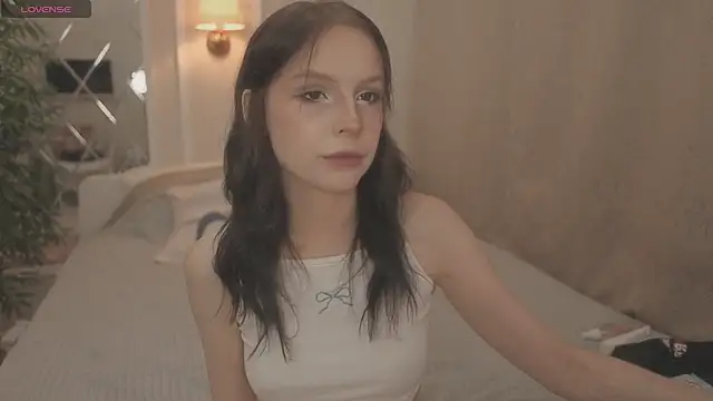 claire bennett online show from 09.13.25