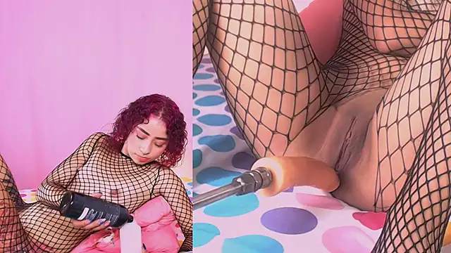 Snapshot of Gabriela_Reyes chatting on 12.03.25 Gabriela Reyes online show from 12.03.25