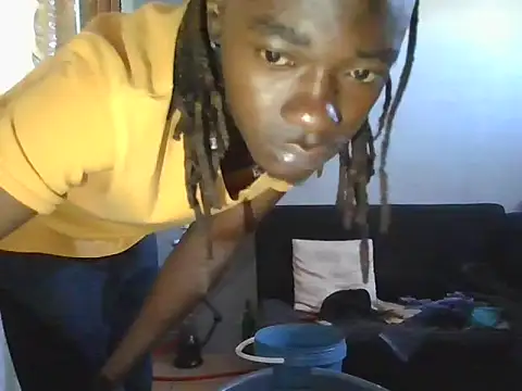 Snapshot of Nykho17 chatting on 10.22.25 Nykho17 online show from 10.22.25