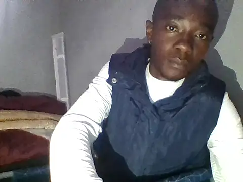 Snapshot of Nykho17 chatting on 10.29.25 Nykho17 online show from 10.29.25