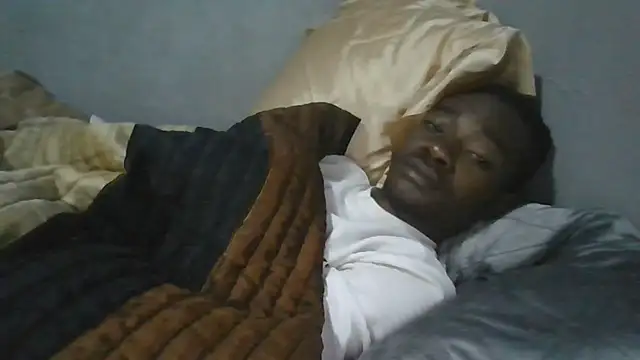 Snapshot of Nykho17 chatting on 11.25.25 Nykho17 online show from 11.25.25