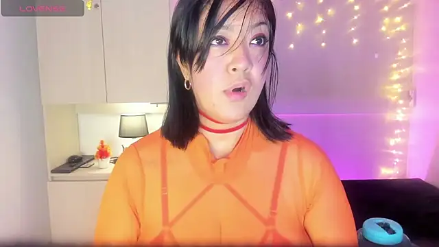VickyRuiz  online show from 05.11.26